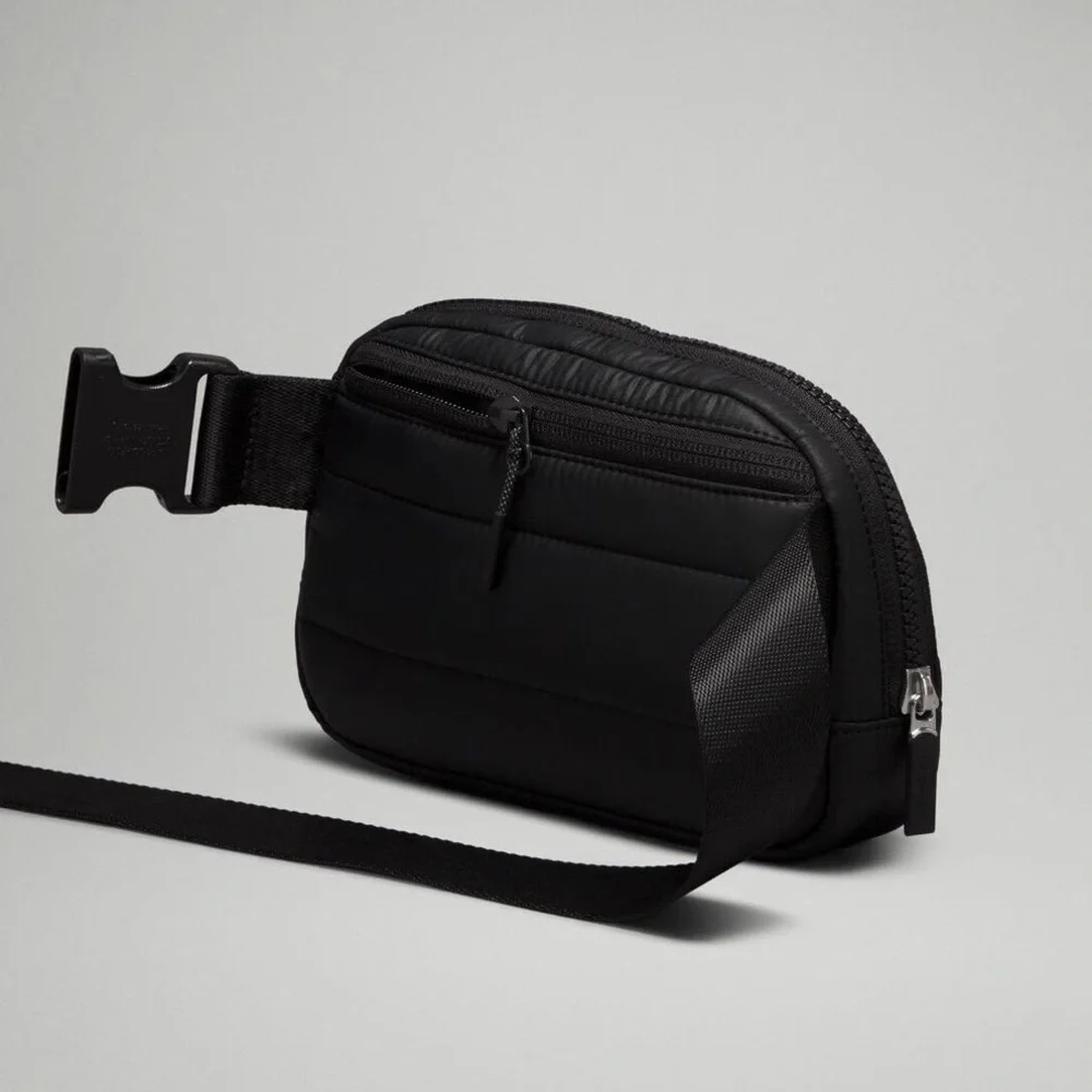 Men Women Lululemon Everywhere Belt Bag 1L Black Wunder Puff - Picture 3 of 10